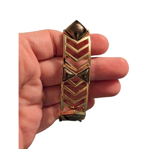 Chevron Gold Tone Costume Jewelry Cut Out Bracelet Smoke Gemstones Adjustable - Picture 4 of 13